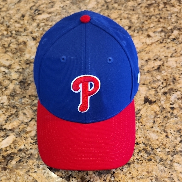 Philadelphia Phillies Blue and‎ Red Cap - Picture 1 of 5